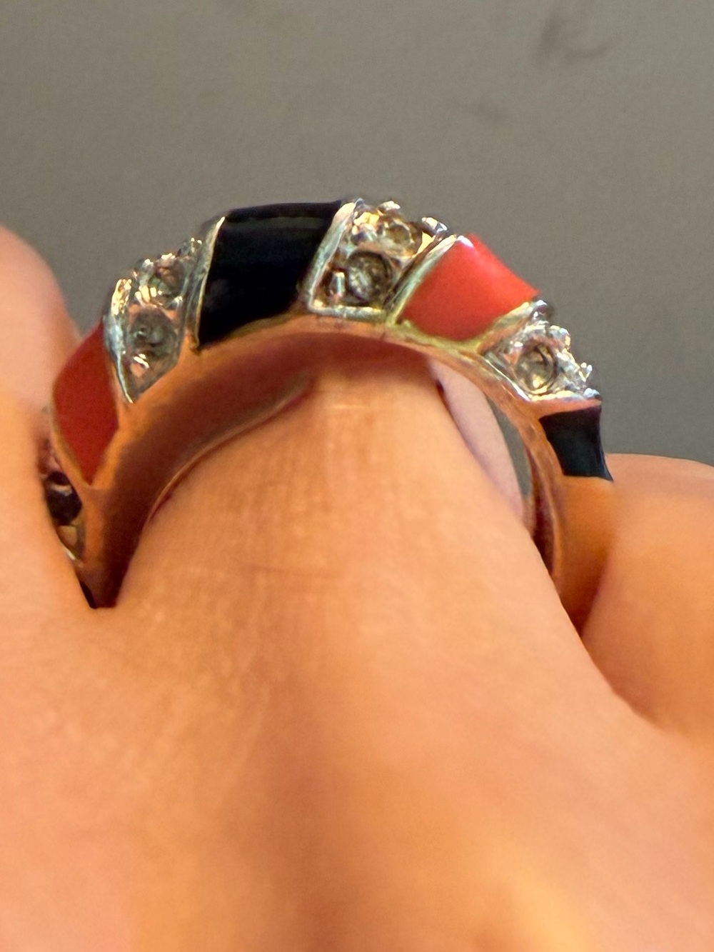 Vintage Adjustable Women's Coral and Black Enamel Band Ring with Rhinestones